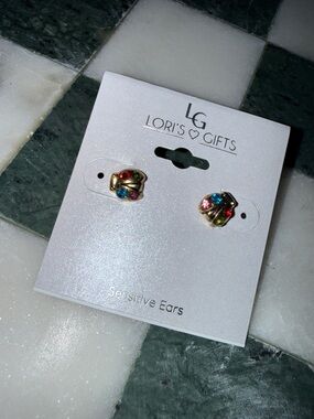 Lori's Gifts Multicolor Insect Stud Earrings